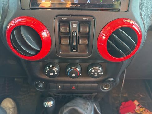 Used 2017 Jeep Wrangler Unlimited Sport w/ Quick Order Package 23S image 13