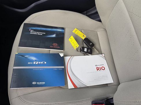Used 2013 Kia Rio EX image 62