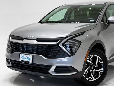 Certified 2025 Kia Sportage LX AWD/4WD image 2