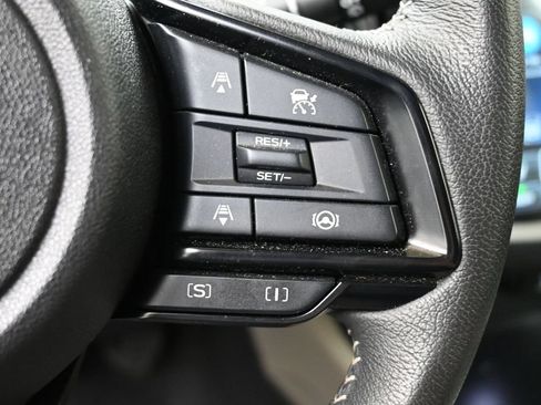 Used 2025 Subaru Forester Premium AWD/4WD image 25