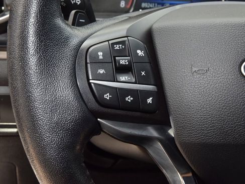 Used 2020 Ford Explorer Limited RWD image 25