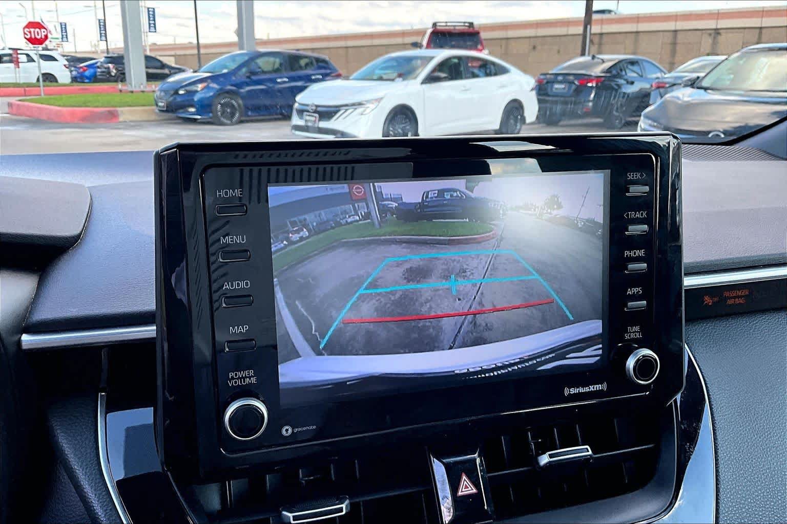 Used 2022 Toyota Corolla SE FWD image 25
