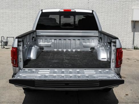 Used 2015 Ford F150 Platinum w/ Equipment Group 701A Luxury RWD image 48