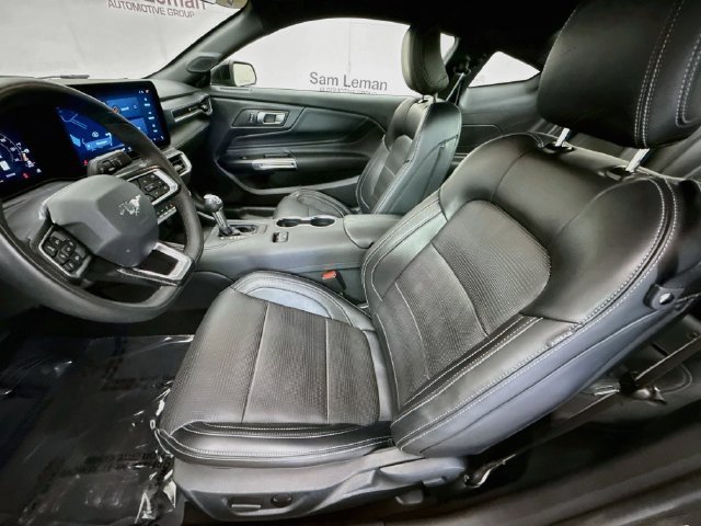 Used 2025 Ford Mustang Premium RWD image 21