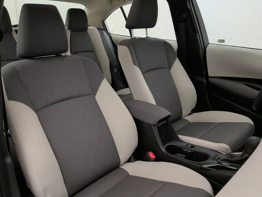 Used 2024 Toyota Corolla LE FWD image 17
