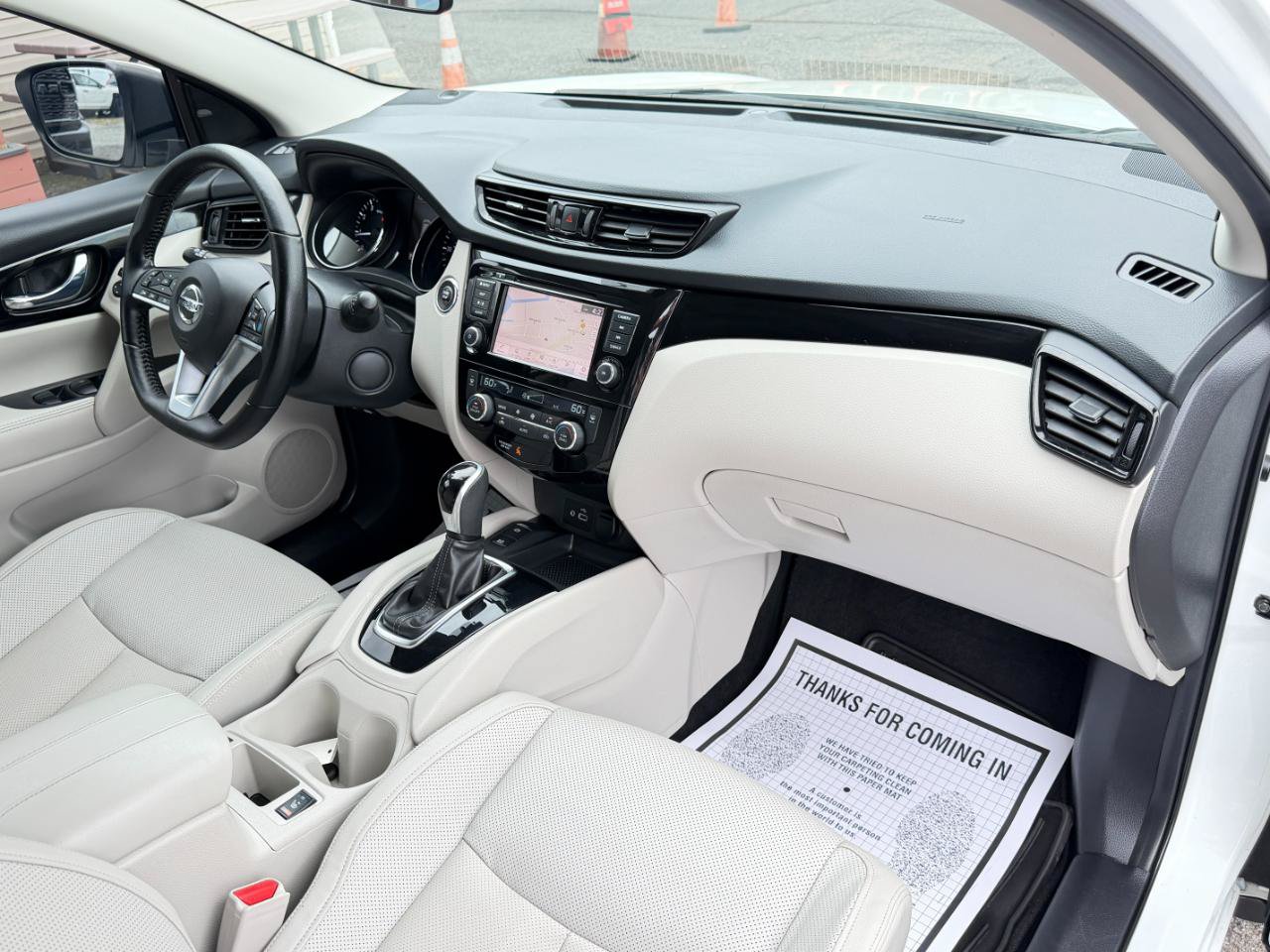 Used 2022 Nissan Rogue Sport SL AWD/4WD image 41