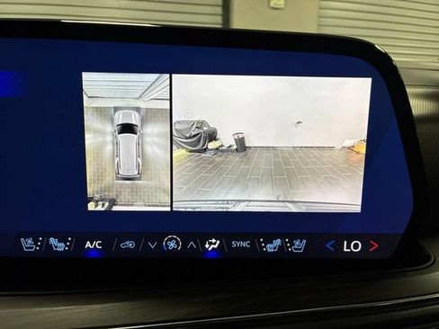 Used 2025 Chevrolet Tahoe Premier RWD image 21