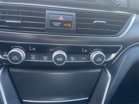 Used 2018 Honda Accord LX image 22
