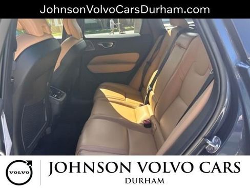 Used 2023 Volvo XC60 B5 Ultimate w/ Protection Package Premier AWD/4WD image 9