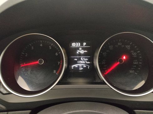 Used 2015 Volkswagen Jetta S image 23