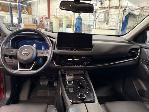 Certified 2024 Nissan Rogue SL w/ SL Premium Package image 14