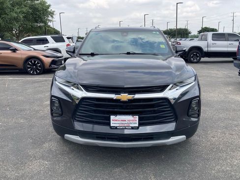 Used 2022 Chevrolet Blazer LT image 2