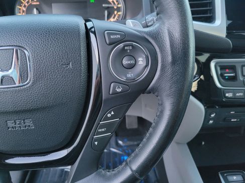 Used 2018 Honda Pilot Elite image 34