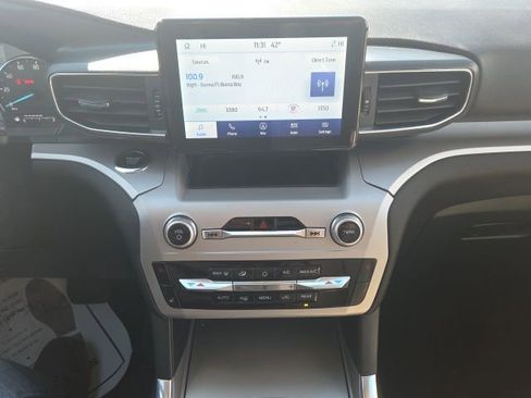 Certified 2023 Ford Explorer XLT w/ Equipment Group 202A image 34