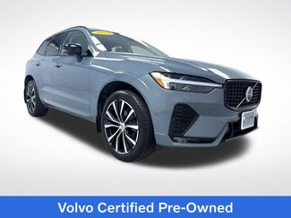 Used 2024 Volvo XC60 B5 Plus w/ Protection Package Premier AWD/4WD video 1