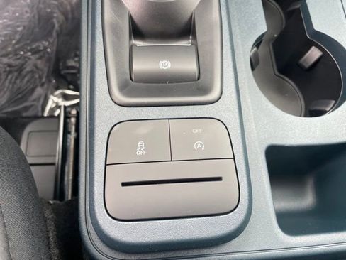 New 2025 Ford Maverick XLT w/ XLT Luxury Package image 15