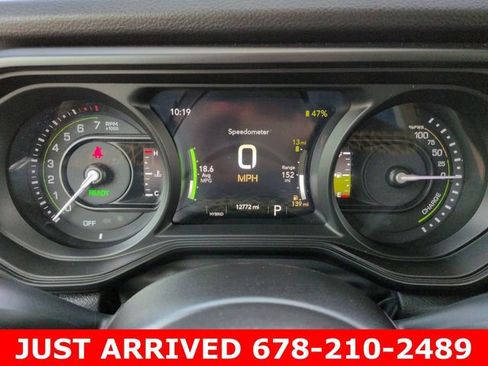 Used 2024 Jeep Wrangler Unlimited image 27