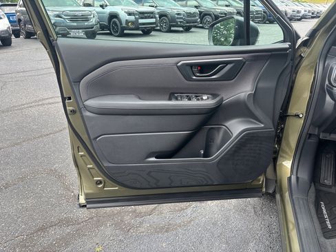 New 2026 Subaru Forester Premium AWD/4WD image 10