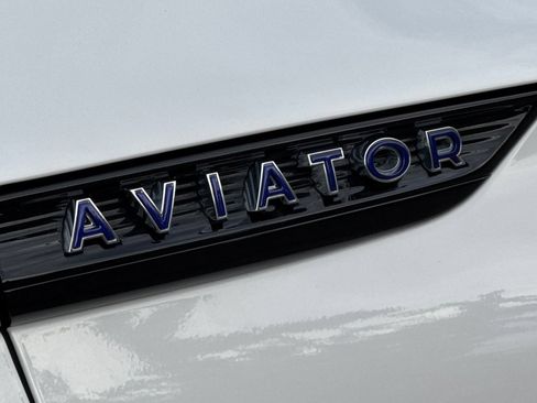 Certified 2022 Lincoln Aviator Grand Touring w/ Elements Package Plus AWD/4WD image 24