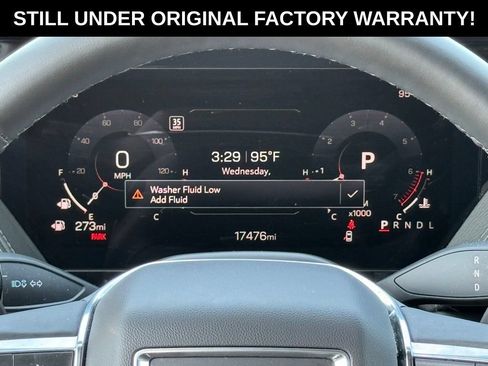 Used 2025 GMC Yukon Denali RWD image 3