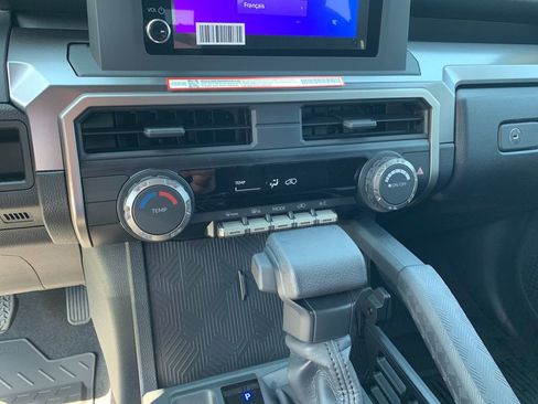 New 2026 Toyota 4Runner SR5 AWD/4WD image 24