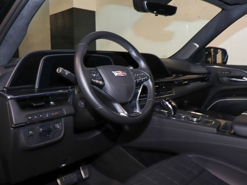 Used 2023 Cadillac Escalade V image 13