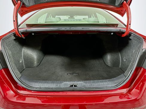 Used 2025 Nissan Altima 2.5 SV image 27