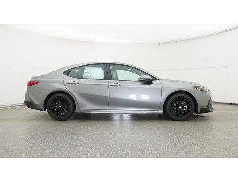 Used 2026 Toyota Camry SE w/ Convenience Package FWD image 27