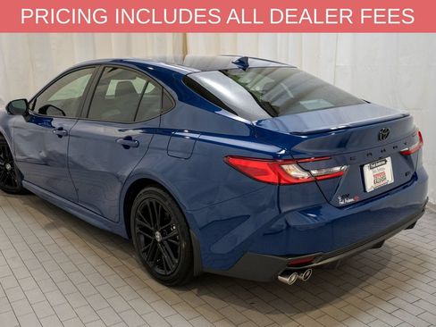 Used 2026 Toyota Camry SE FWD image 3