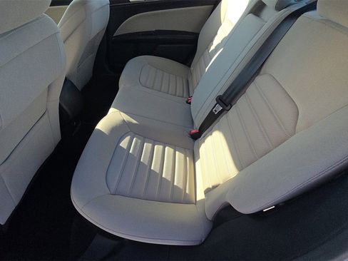 Used 2018 Ford Fusion S image 18