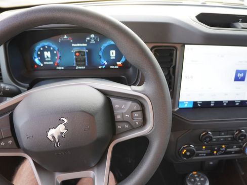 Certified 2025 Ford Bronco 2-Door w/ Sasquatch Package image 22