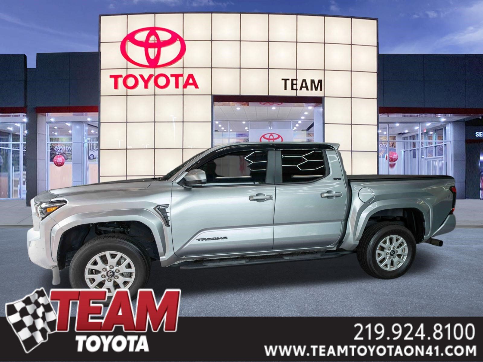 Used 2024 Toyota Tacoma SR5 AWD/4WD image 1