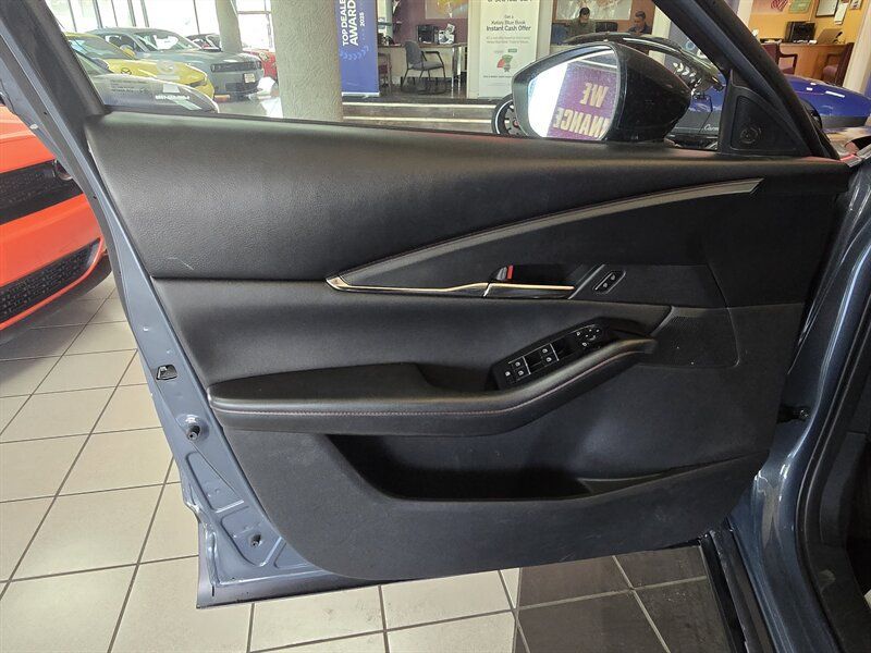 Used 2025 MAZDA CX-30 AWD 2.5 S w/ Preferred Package image 17