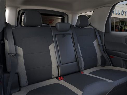 Used 2025 Ford Bronco Sport Big Bend w/ Convenience Package image 11