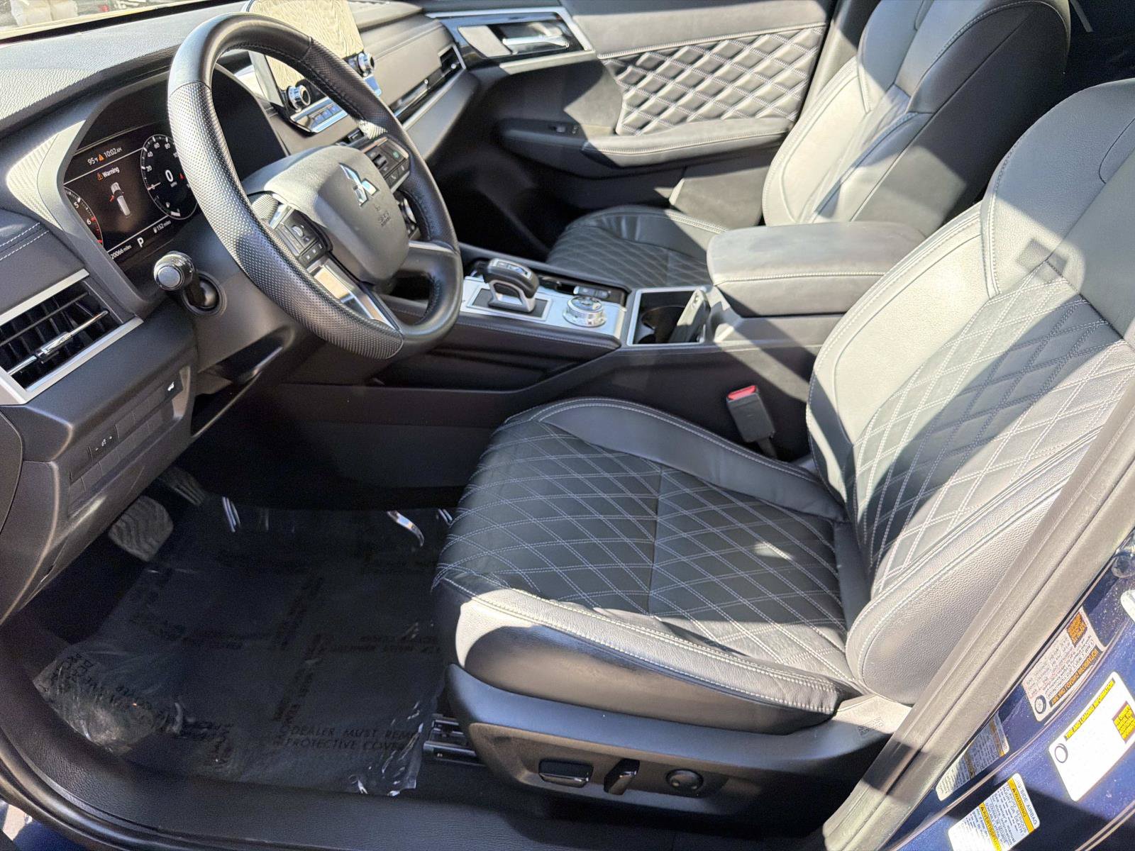 Used 2023 Mitsubishi Outlander SEL 40th Anniversary AWD/4WD image 15