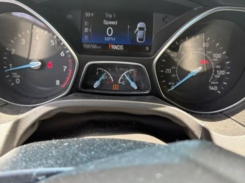 Used 2015 Ford Focus SE w/ Equipment Group 201A FWD image 15