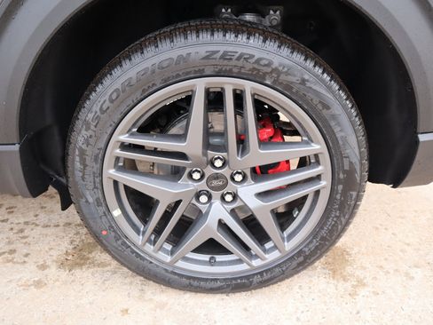 New 2026 Ford Explorer ST-Line w/ ST-Line Street Pack image 22