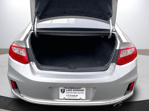 Used 2015 Honda Accord EX-L image 25