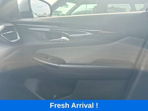 Used 2025 Chevrolet TrailBlazer LT FWD image 11