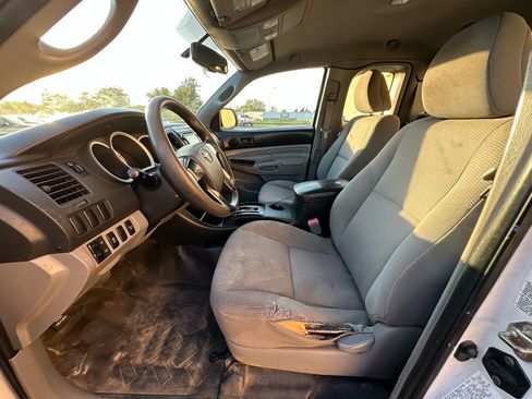 Used 2014 Toyota Tacoma 4x4 Access Cab V6 image 10