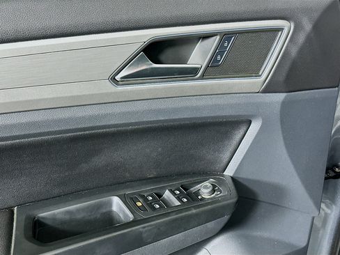 Used 2018 Volkswagen Atlas SE image 15