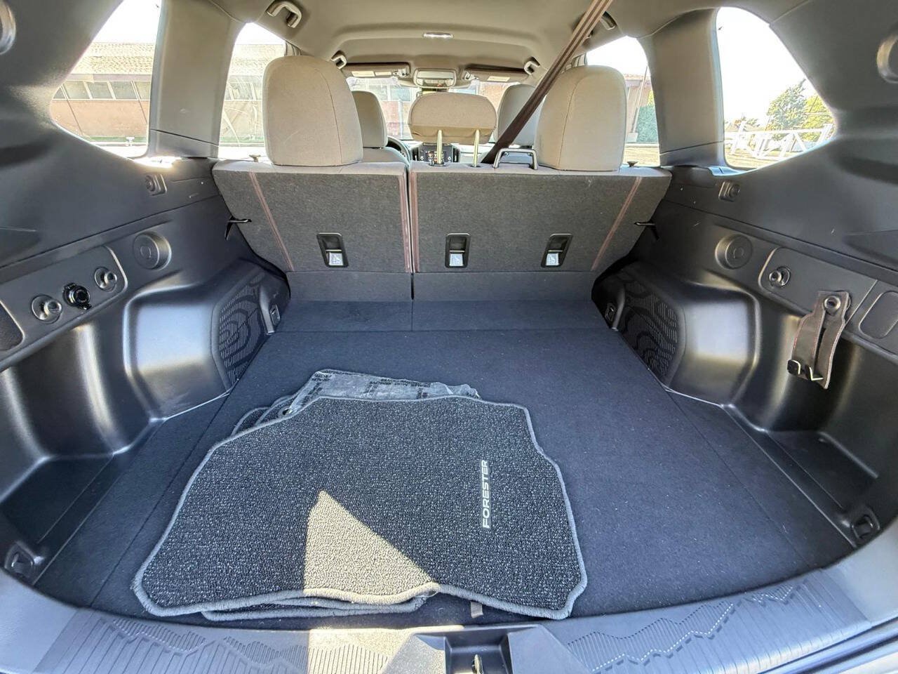 Used 2025 Subaru Forester AWD/4WD image 16