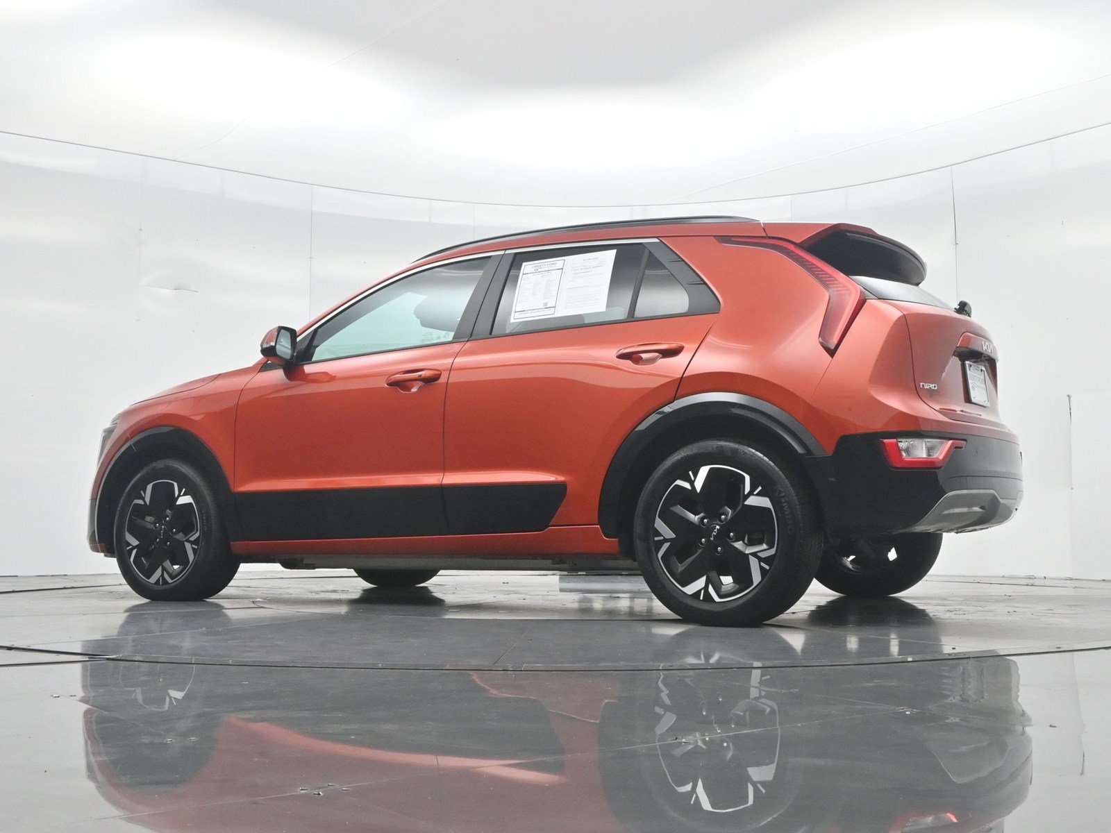 Used 2023 Kia Niro Wind FWD image 46