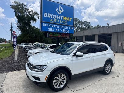 Used 2018 Volkswagen Tiguan SE w/ Panoramic Sunroof Package