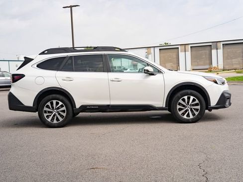 Used 2020 Subaru Outback Premium AWD/4WD image 7