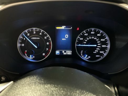 Used 2022 Subaru Ascent Limited AWD/4WD image 25