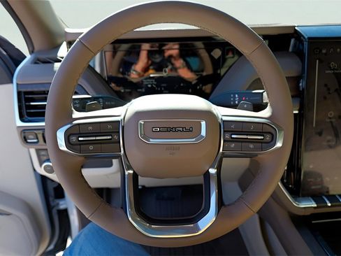 New 2026 GMC Yukon Denali w/ Sun & Power Step Package image 11