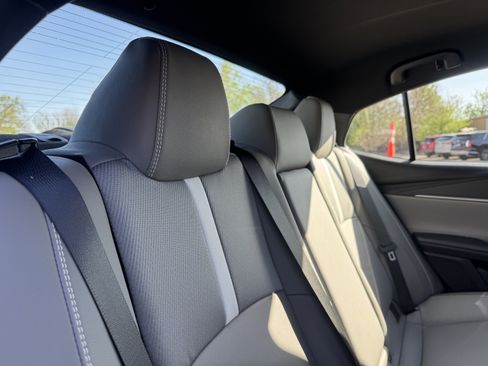 Used 2025 Toyota Camry SE image 18