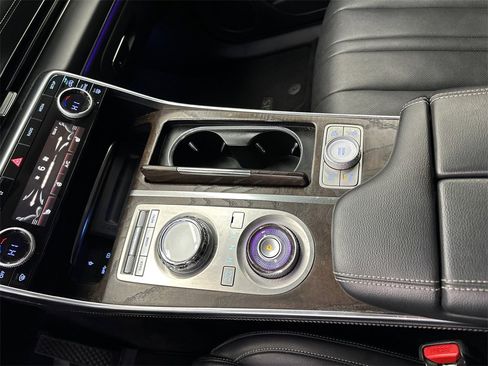 Used 2024 Genesis GV80 2.5T image 32