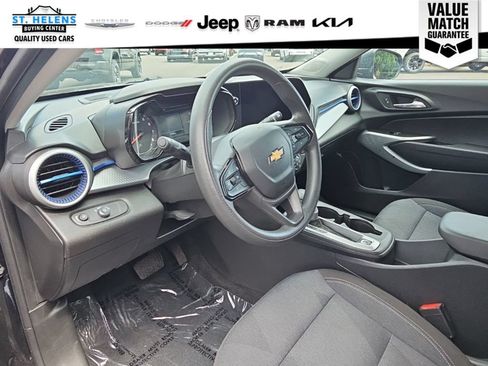 Used 2024 Chevrolet Trax LS FWD image 12